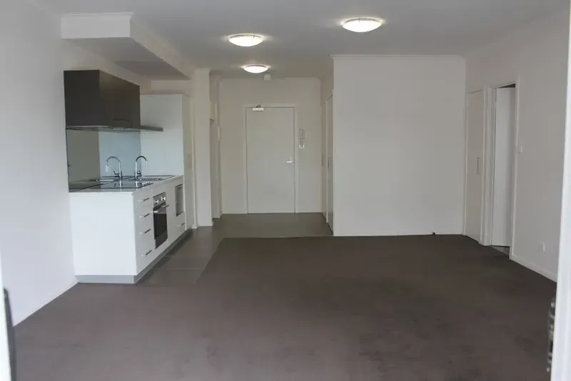 81/140 Anketell Street, Greenway, photo 2