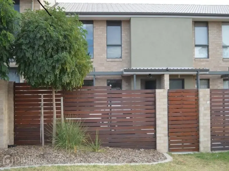 4/17 Luffman Crescent, Gilmore