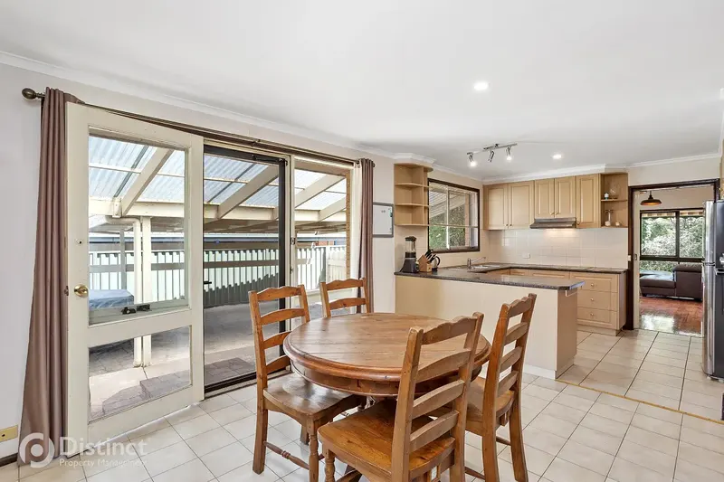 6 Tanner Place, Kambah, photo 5