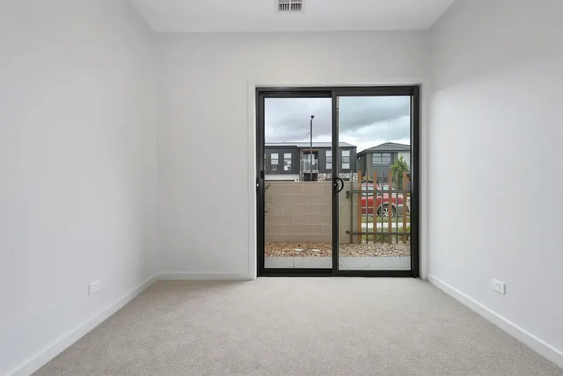 29 Pademelon Street, Throsby, photo 12