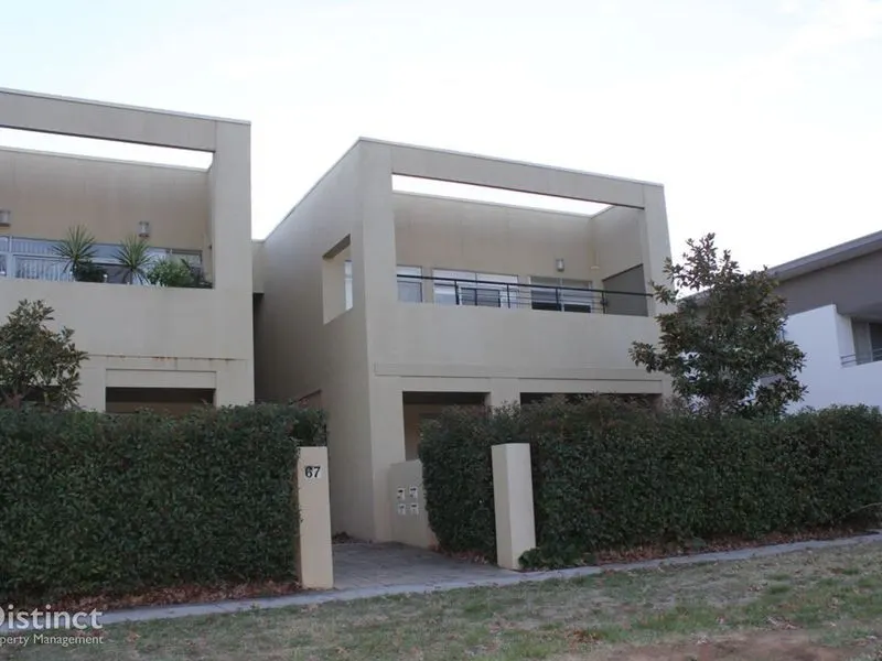2/67 Torrens Street, Braddon, photo 1