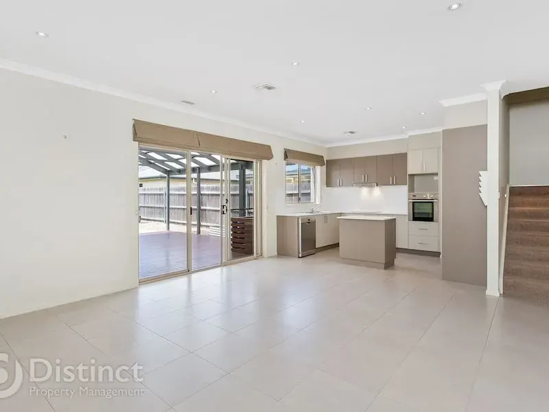 38 Mapleton Avenue, Harrison, photo 4