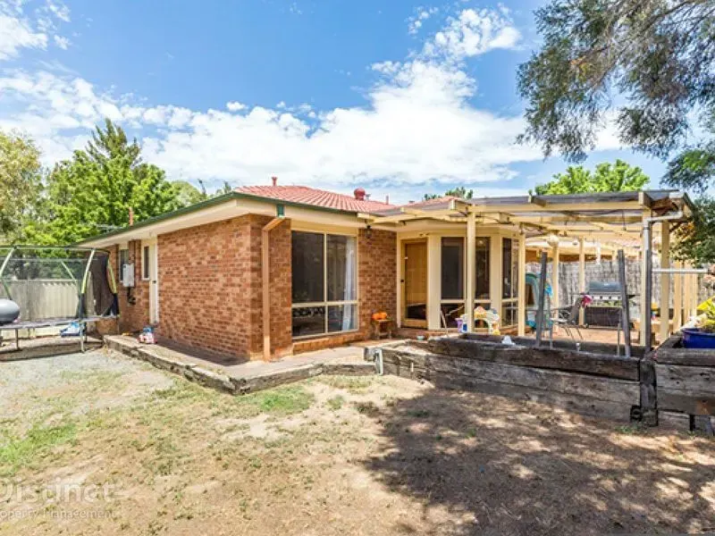 11 Lingiari Court, Ngunnawal, photo 9