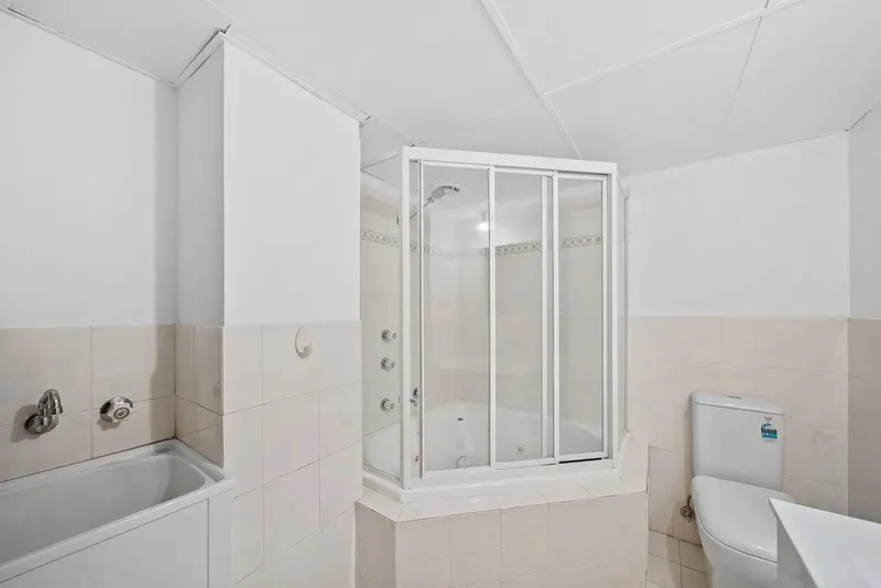 40/12 Albermarle Place, Phillip, photo 7