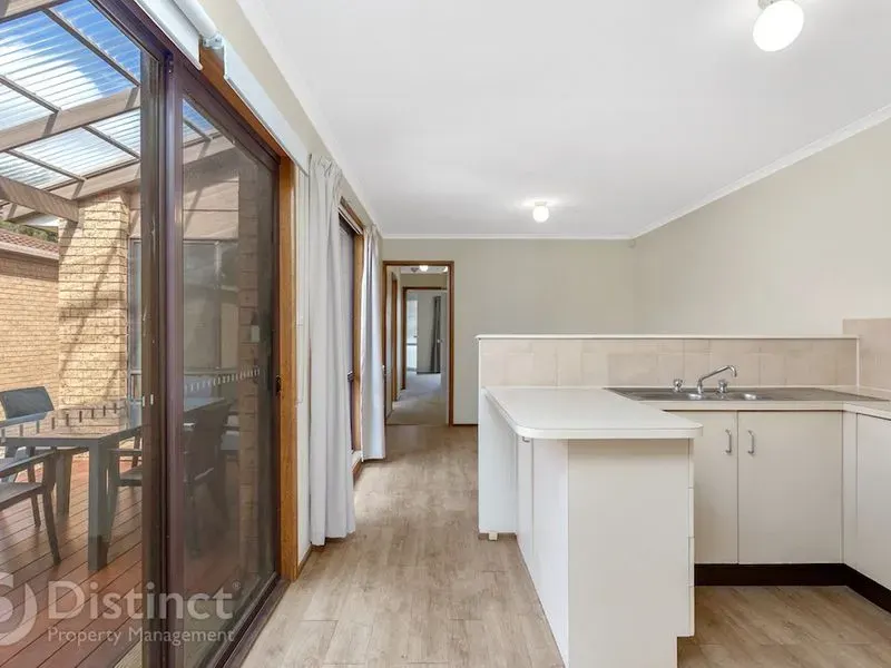 10 Enright Crescent, Florey, photo 4
