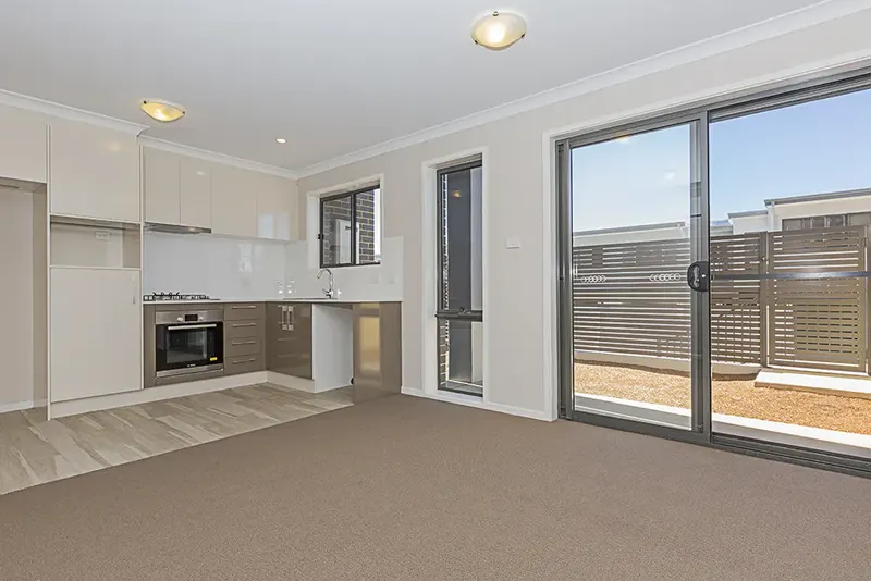 61/20 Fairhall Street, Coombs