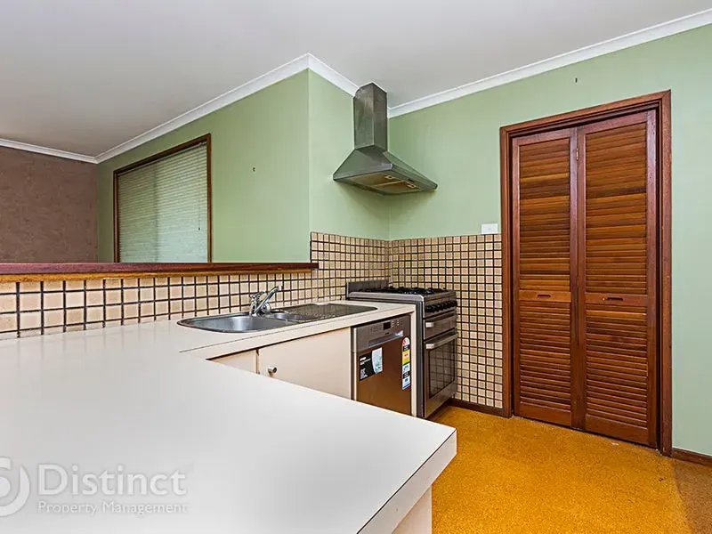 14 Shumack Street, Weetangera, photo 2