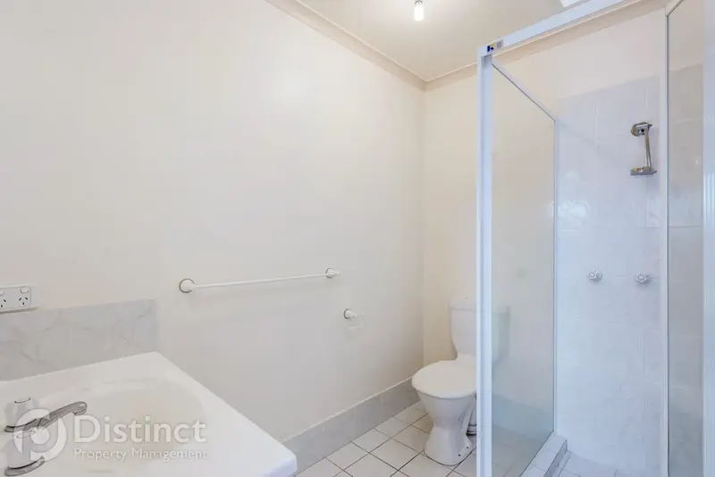 8 Odern Place, Ngunnawal, photo 7