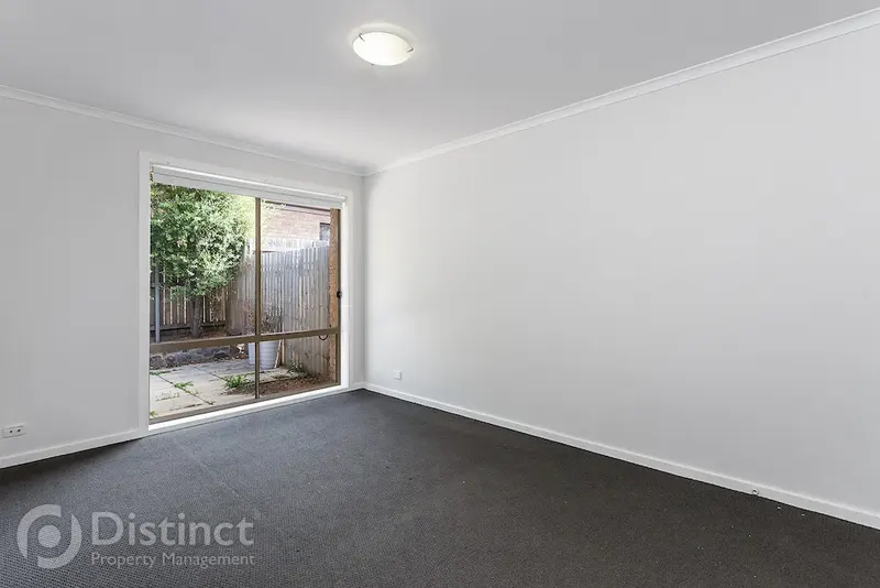 2/5 Waterloo Street, Queanbeyan, photo 1