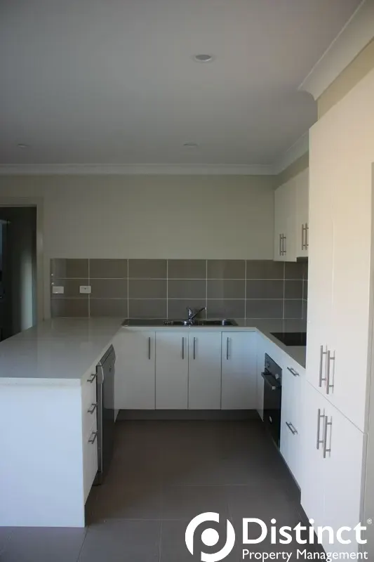 2 Marlock Street, Rivett, photo 3