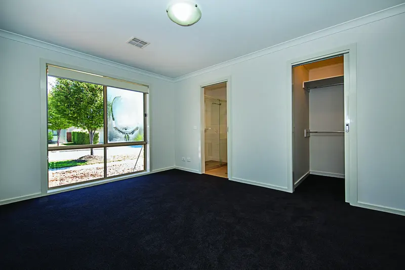 13 Patrick White Circuit, Franklin, photo 2