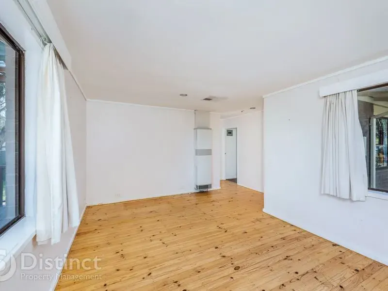 9 Sadleir Place, Charnwood, photo 4