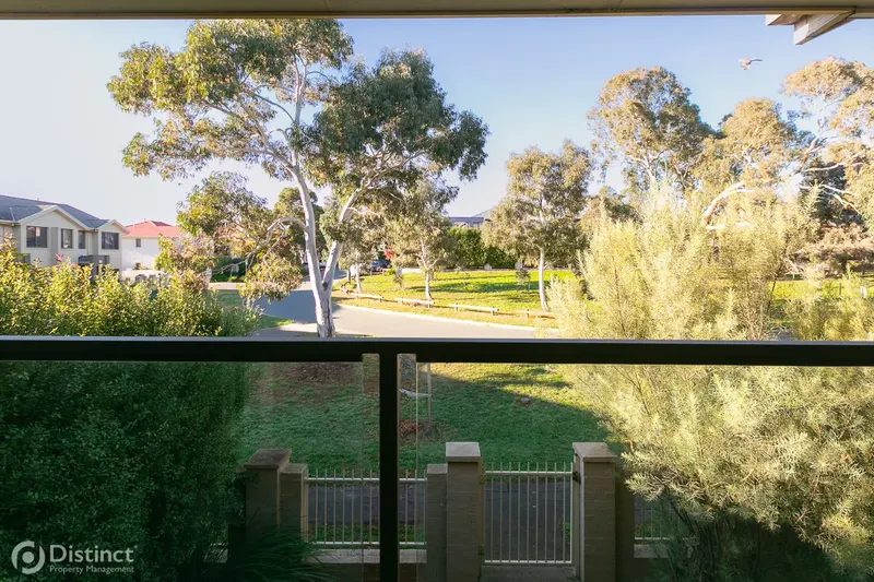 1/11 Frances Burke Street, Gungahlin, photo 2