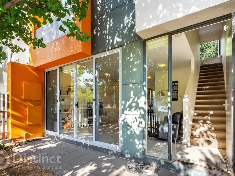 10 Dobikin Street, Crace, photo 12