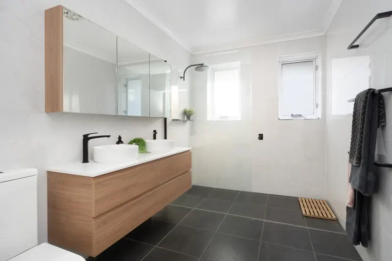 104 Endeavour Street, Red Hill, photo 10