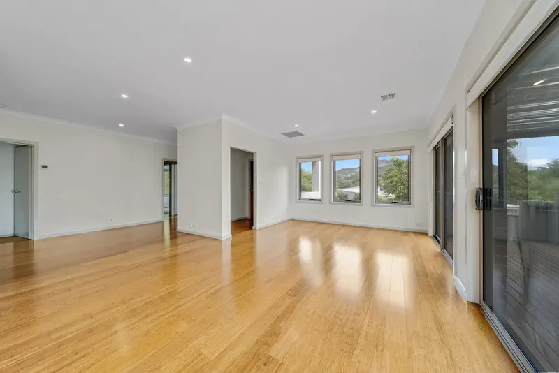 73a Hurley Street, Mawson, photo 2