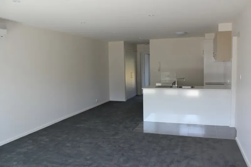 24/39 Jerrabomberra Avenue, Narrabundah