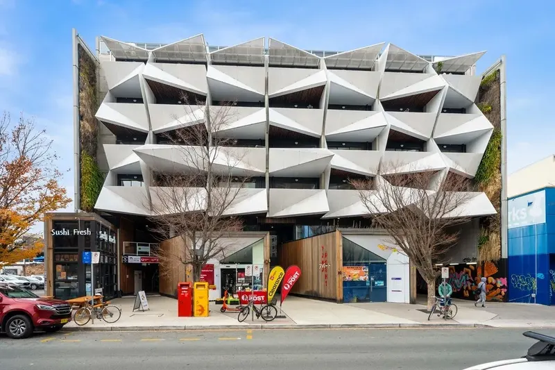 207/32 Mort Street, Braddon, photo 2