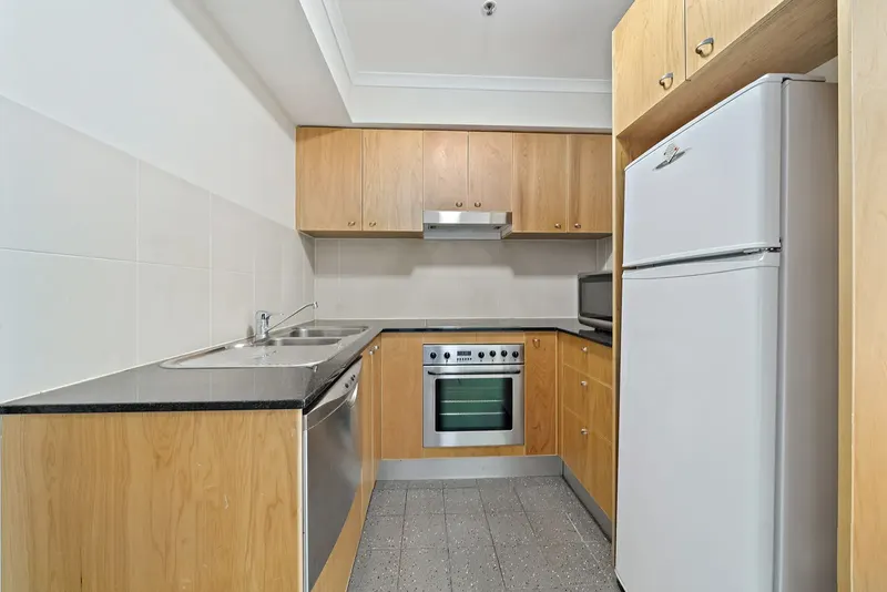 608/2 Akuna Street, City ACT 2601, photo 4