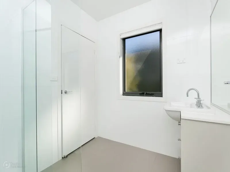 110/215 Aspinall Street, Watson, photo 6