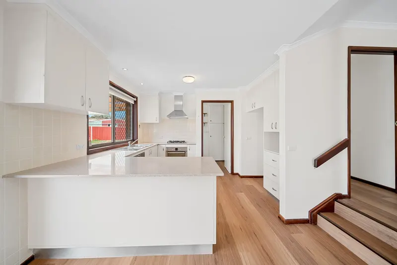 12 Ahern Place, Monash, photo 5