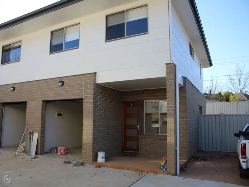 3/8 Hope Street, Dickson, photo 1