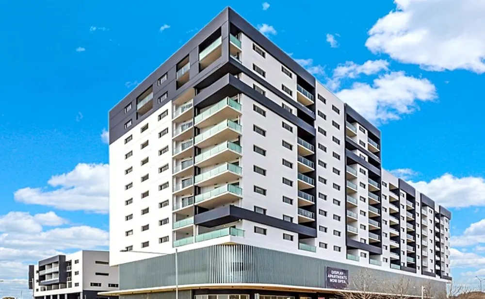 195/325 Anketell Street, Greenway, photo 1