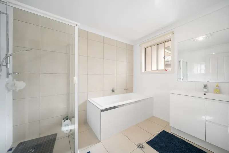 37 Gudamang Street, Ngunnawal, photo 12