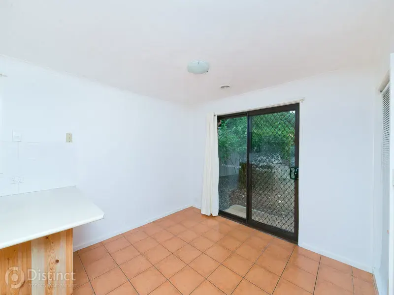 30 Jenner Court, Wanniassa, photo 3