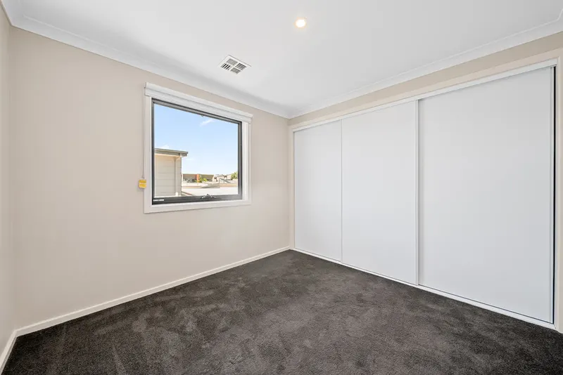 1 Bill Leng Street, Coombs, photo 9