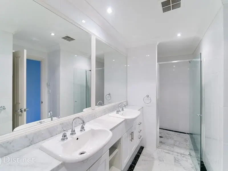 11/15 Fitzroy Crescent, Forrest, photo 5