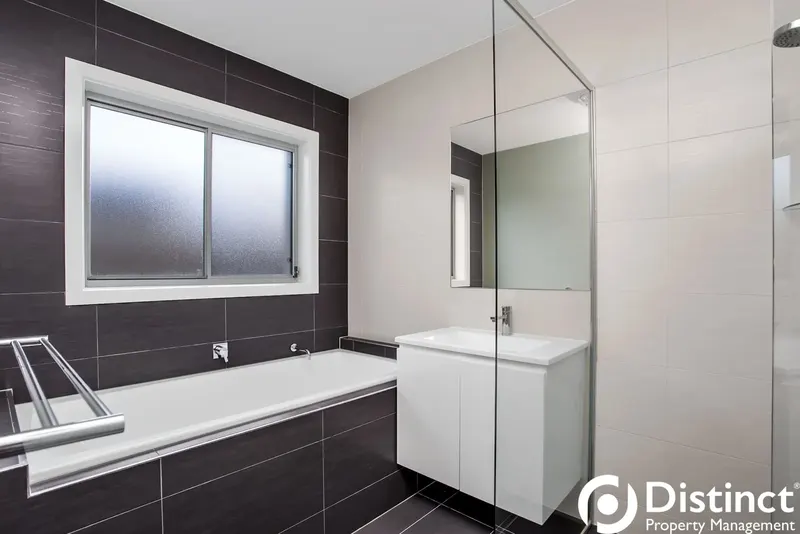 8 Victoria Owen Circuit, Casey, photo 12