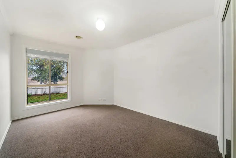 25 Bayside Court, Jerrabomberra NSW 2619, photo 10