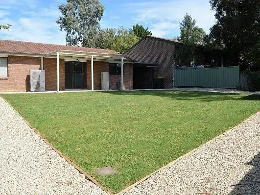25 Frater Crescent, Lyneham, photo 10