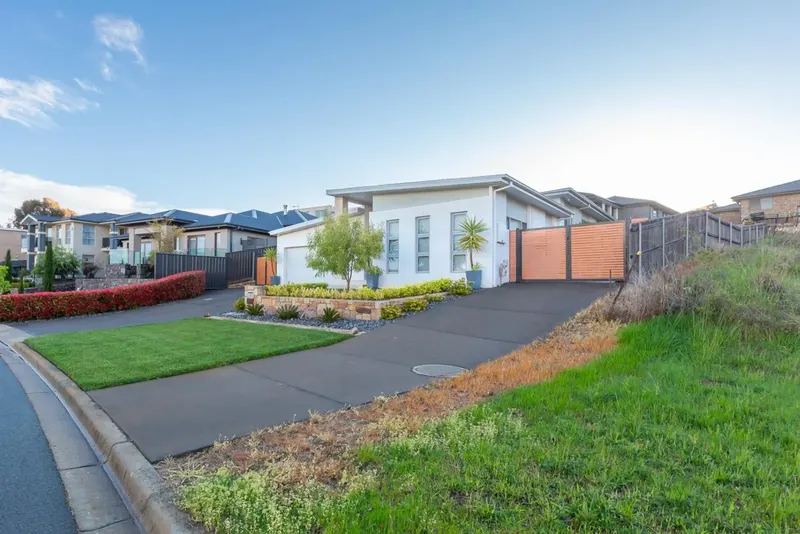 23 Ashton Calvert Street, Casey, photo 1