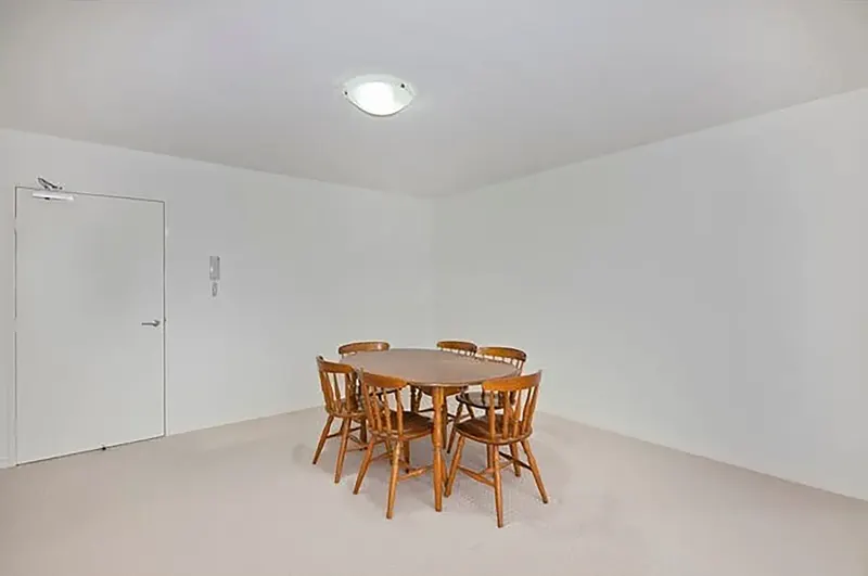 128/64 College Street, Belconnen, photo 2