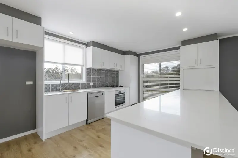 11 Nagara Street, Waramanga, photo 2