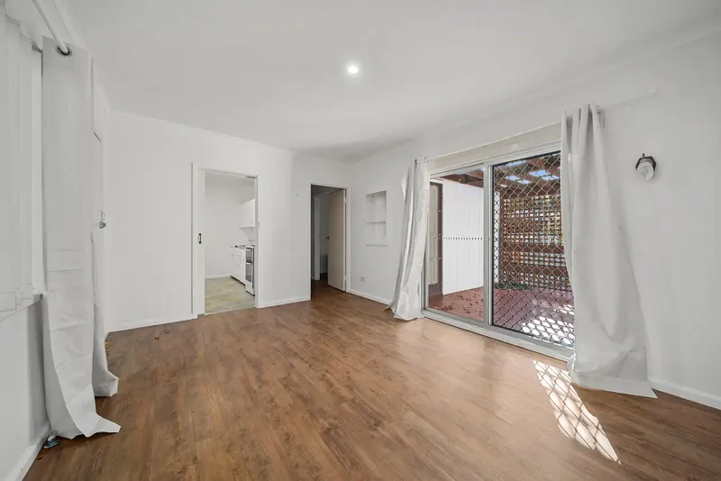 2/30 Booth Street, Queanbeyan, photo 3