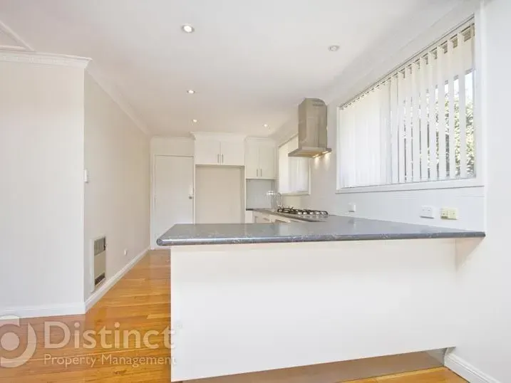 29 Maclaurin Crescent, Chifley, photo 3