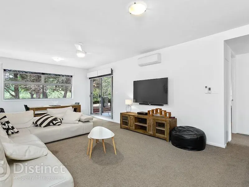 142/121 Easty Street, Phillip, photo 5