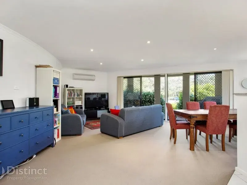 1/5 Wise Street, Braddon, photo 4