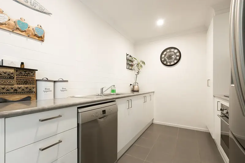 32 Isbister Street, Macgregor, photo 7