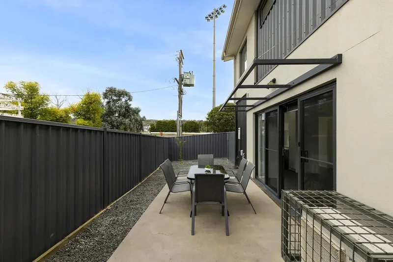 1/4 Powell Street, Queanbeyan East, photo 11
