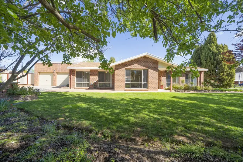 12 Arakoon Crescent, Isabella Plains ACT 2905, photo 14