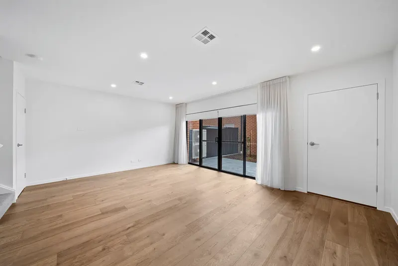 8 Candish Street, Googong, photo 3