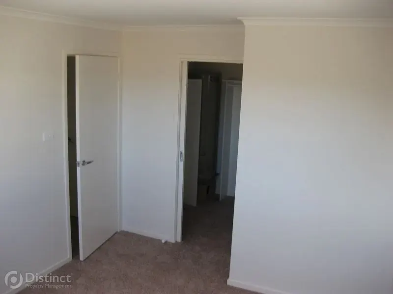 33/75 Elizabeth Jolley Crescent, Franklin, photo 8