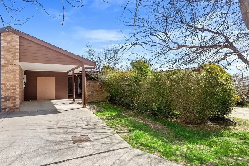 18 Flecker Place, Florey, photo 12