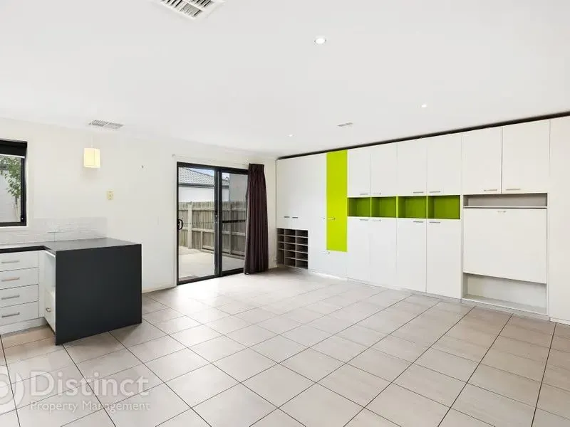 292 Anthony Rolfe Avenue, Gungahlin, photo 3