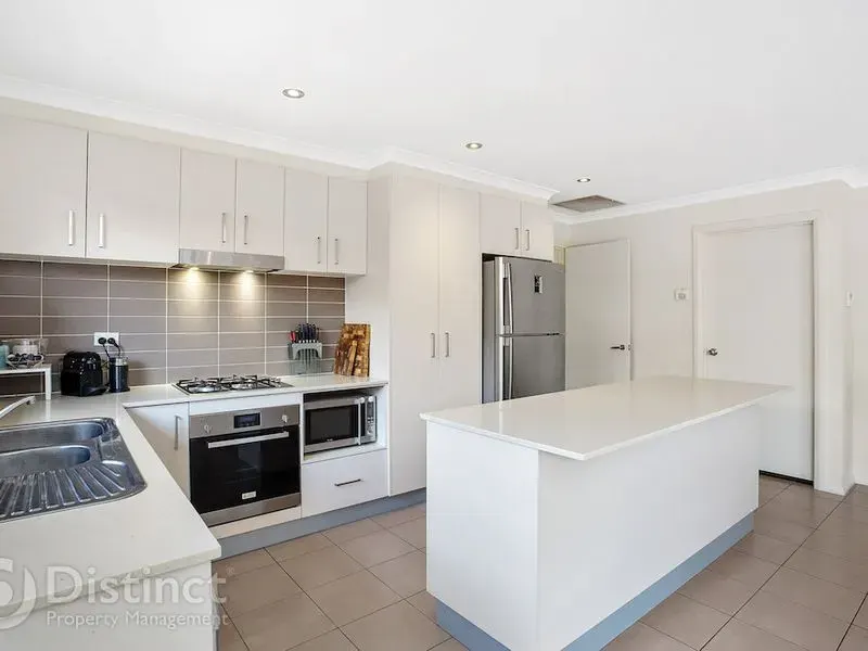 11 Selleck Street, Casey, photo 2