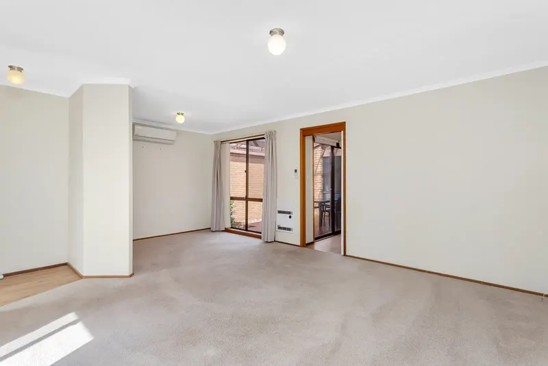 10 Enright Crescent, Florey ACT 2615, photo 5